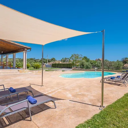 Coira Villa *