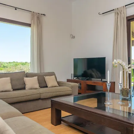 Coira Villa