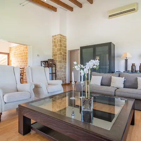 Coira Villa *